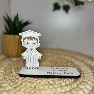 Lembrança de Fim de Ano Letivo em MDF Personalizada: Celebre as Conquistas com Estilo