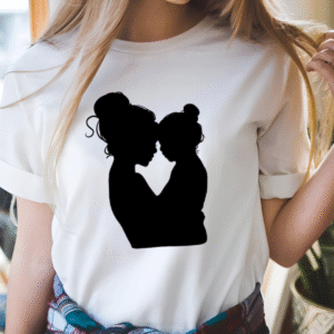Mãe e Filha: Laços Eternos - T-Shirt Personalizável