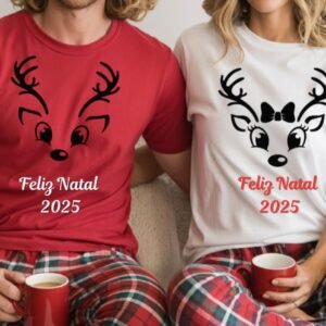 T-Shirts de Natal Personalizadas para Casal – “Feliz Natal 2025” (Renas Amorosas)